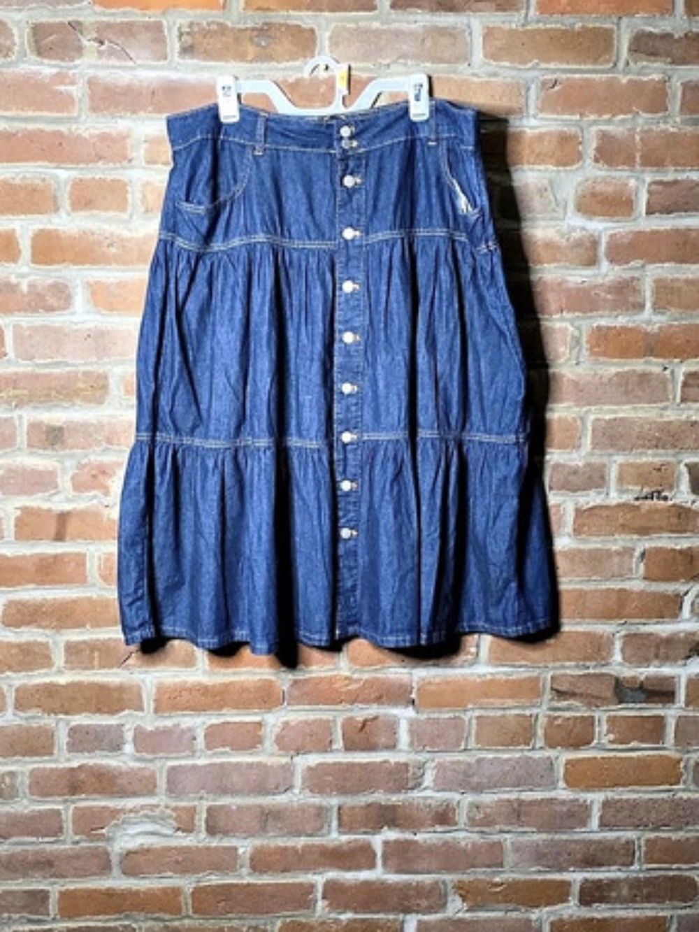 Time and Tru Button-Front Denim Midi Skirt Blue Size 18